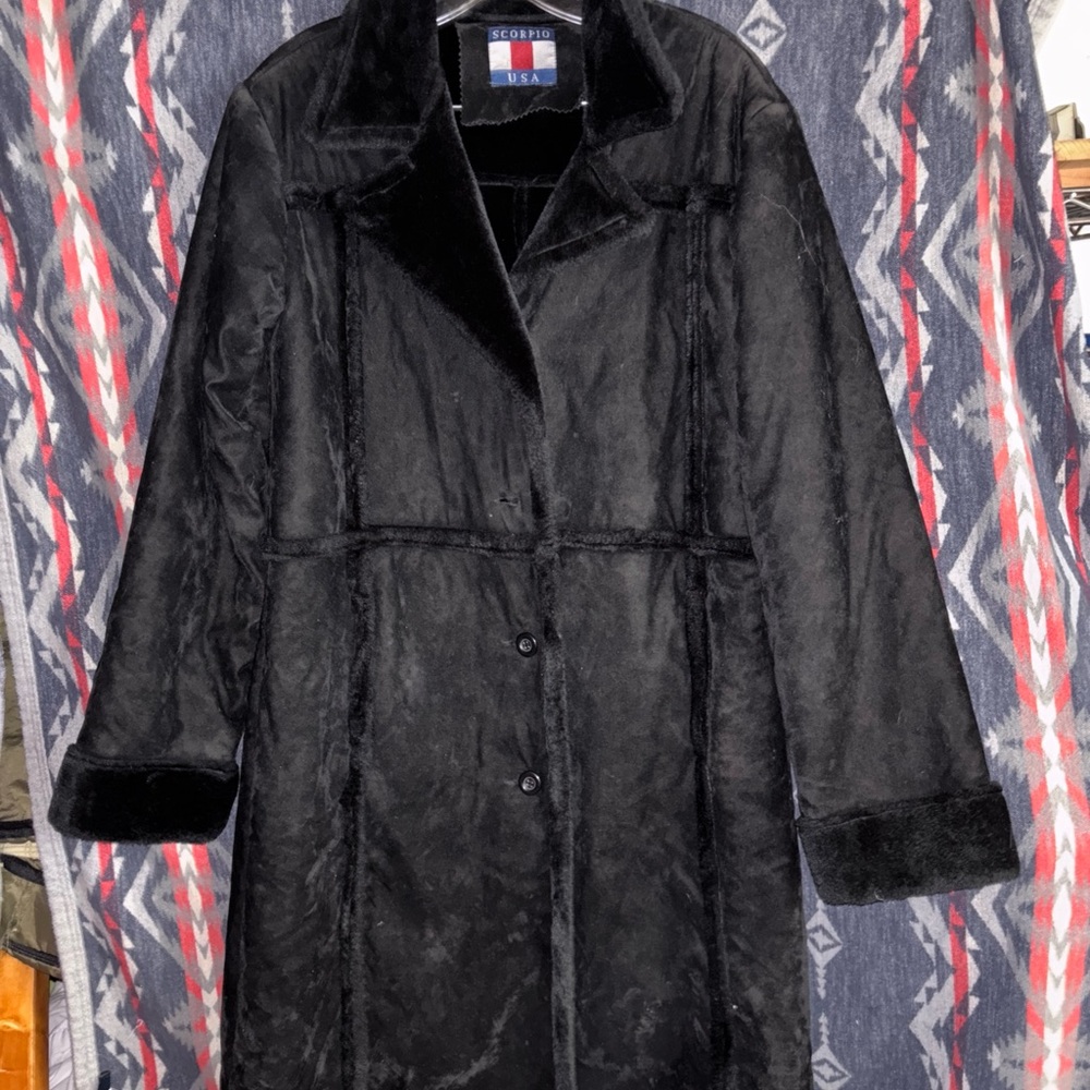 Elegant Women's Black Leather Coat